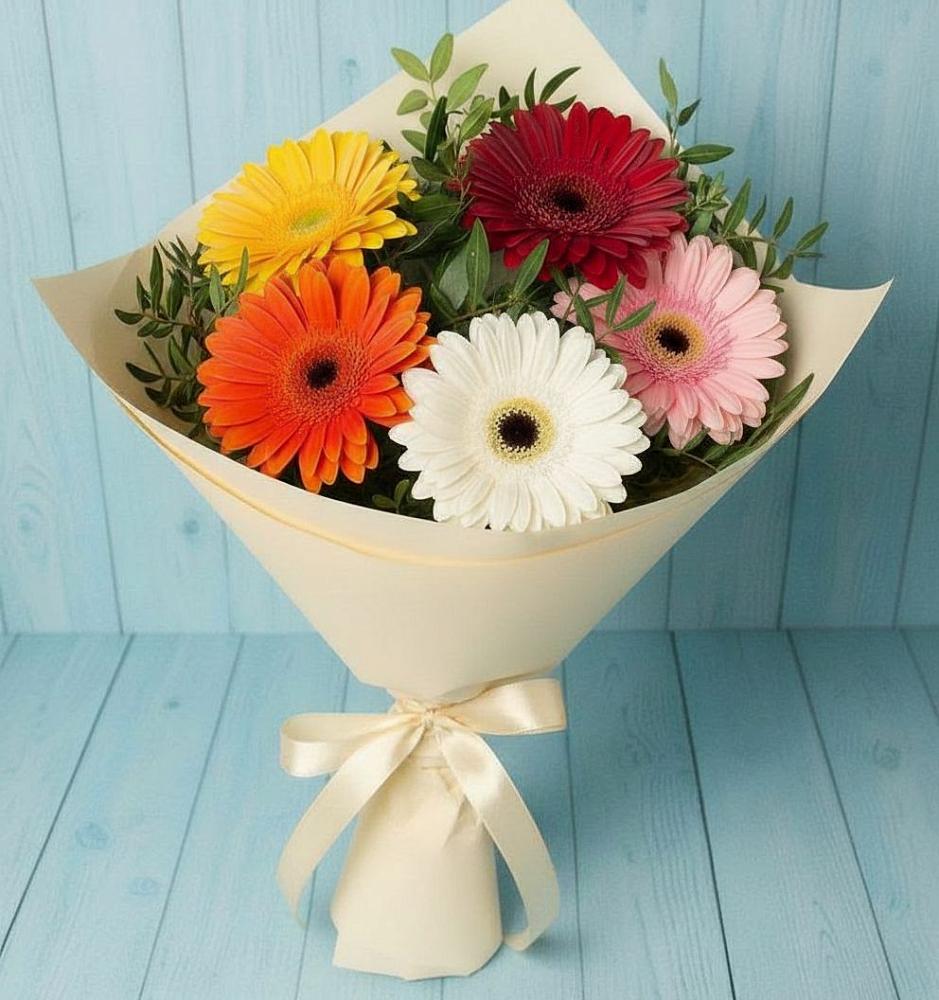 Букет цветов из: Герберы в Новогуровском