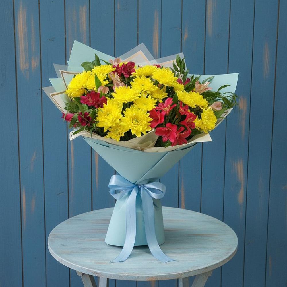 Букет цветов из: Альстромерии и Хризантемы в Новогуровском