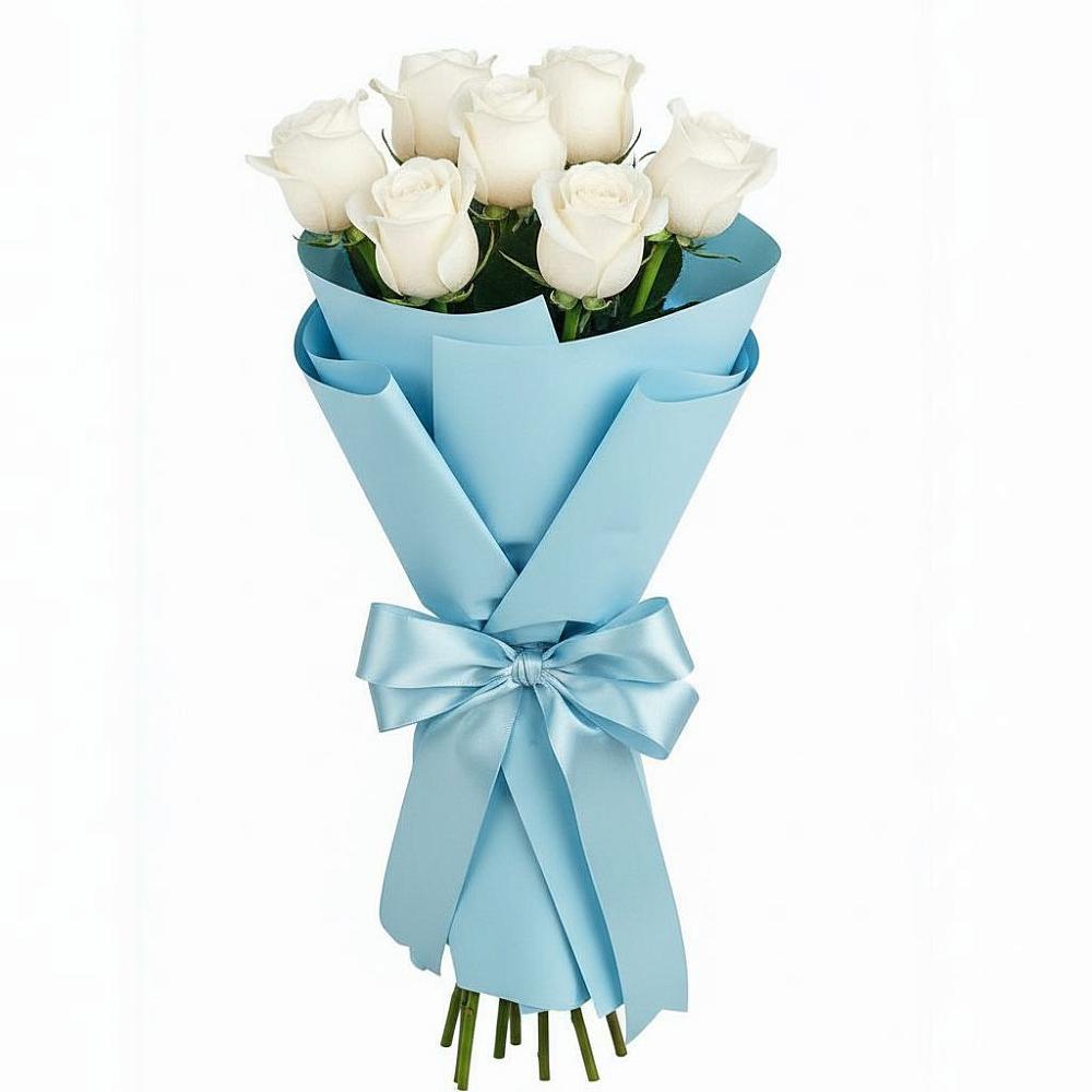 Букет 7 белых роз Проуд в Новогуровском