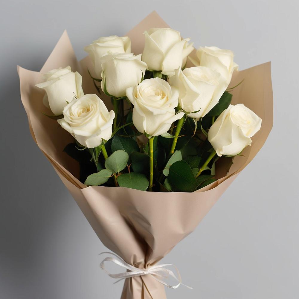 Букет 9 Белых роз Эдлесс Лав в Новогуровском