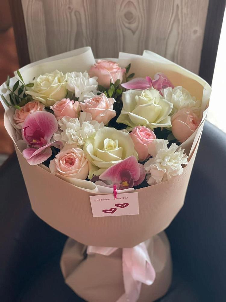 Букет цветов из: Орхидеи, Розы и Гвоздики в Новогуровском