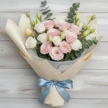 Букет цветов из:  Лизиантусы #REPLACE_PRED# Новогуровском