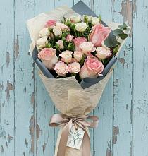 Букет цветов из:  Розы в Новогуровском