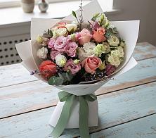 Букет цветов из:  Розы, Лизиантусы и Гвоздики в Новогуровском