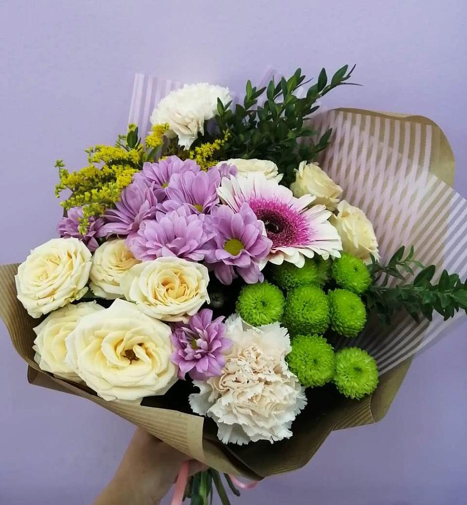 Букет цветов из: Хризантемы, Розы, Гвоздики и Герберы в Новогуровском