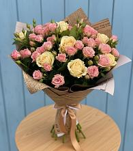 Букет цветов из:  Розы в Новогуровском