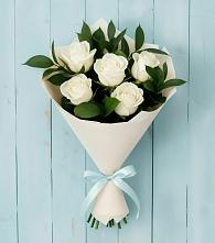 Букет цветов из:  Розы в Новогуровском
