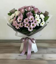 Букет цветов из:  Хризантемы и Розы в Новогуровском