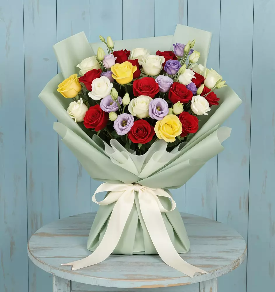 Букет цветов из: Розы в Новогуровском