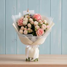 Букет цветов из:  Розы в Новогуровском
